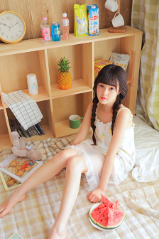 烛台背后